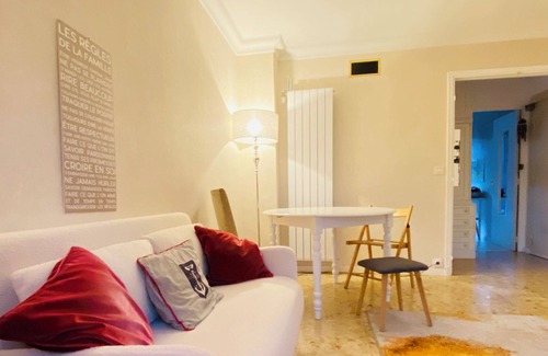 Rueil-Malmaison Apartment | Cosy T4 75m2 Charmant Près de La Défense Paris
