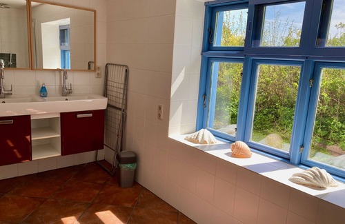 Bresewitz House | Cosy thatched house near Zingst, unobstructed view of Bodden and Sunset