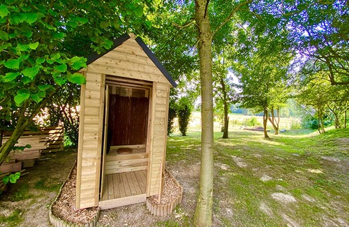 Valenciennes Apartment | Cosy Tipi on Stilts by Pond: Sleeps 4, Nature Retreat, Wood Stove, Fishing, Petanque, Near Lille