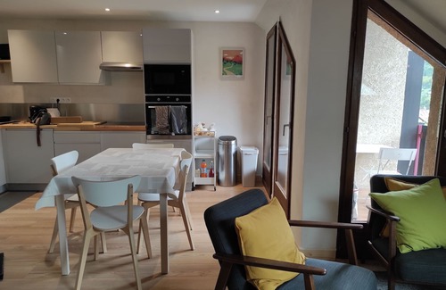 Forville Apartment | Cosy top floor apartment in the Serre Chevalier valley