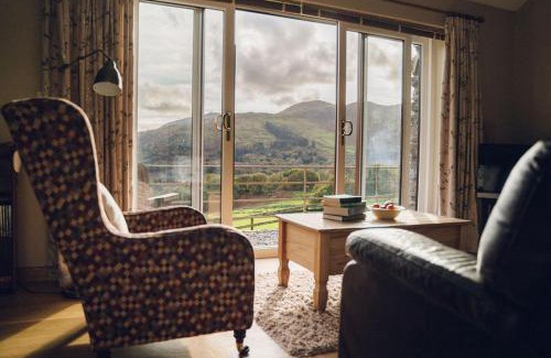 Beddgelert House | Cosy Underfloor Heated 17th Century Renovated Mill with Stunning Views - Ty Felin