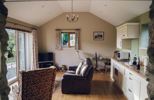 Beddgelert House | Cosy Underfloor Heated 17th Century Renovated Mill with Stunning Views - Ty Felin