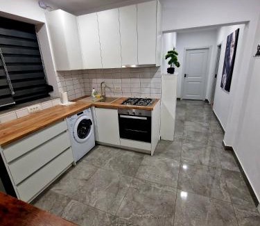 Vaslui Apartment | Cosy Vibe 2