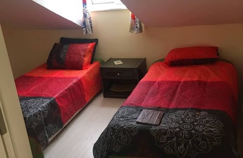 Manavgat Villa | Cosy Villa With Communal Pool, Rooftop Suntrap Area