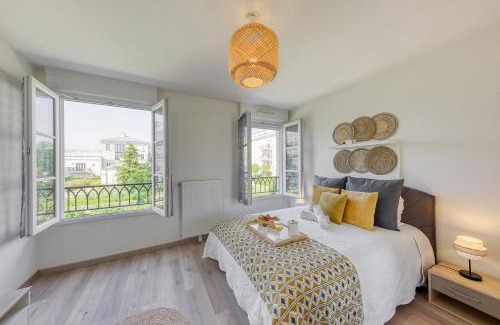 Serris Apartment | Cosy Yellow - Disney 15min walk - JO 30 min- Free Parking