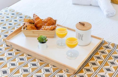 Serris Apartment | Cosy Yellow - Disney 15min walk - JO 30 min- Free Parking