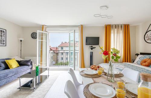 Aulnay-sous-Bois Apartment | COSYHOME - Studio Familial Confortable - Paris - CDG - Parking privé