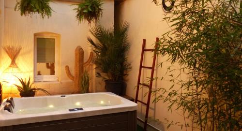 Gare-Jouvenet Apartment | CosyRouen Jacuzzi Parking gratuit