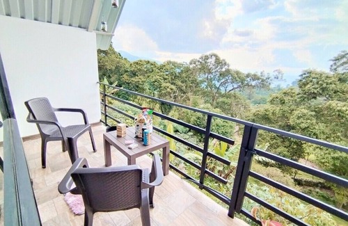 San Antonio del Tequendama Cabin | Cottage with Jacuzzi in the forest