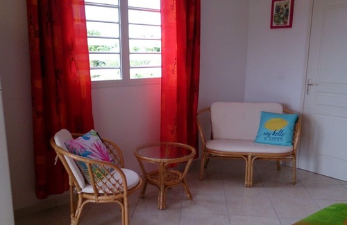 Bouillante Apartment | Côté Caraïbes Bouillante: large studio 3' from the beach & a diving center!