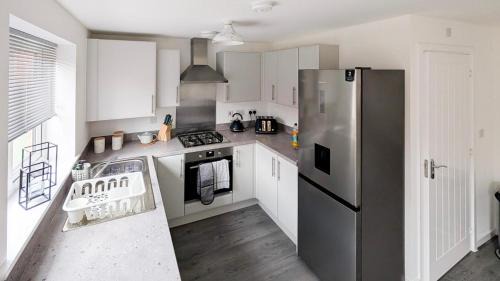 Ashchurch House | Cotswold green - sleeps 5 - free ev charge
