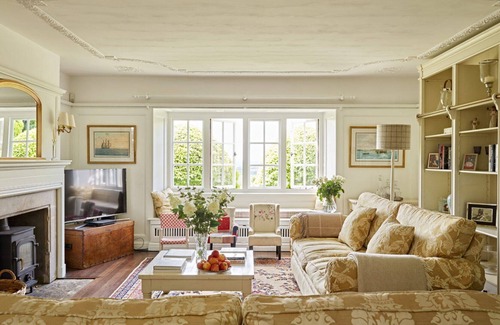 Dursley House | Cotswold stunning Stinchcombe Edge Manor with Tennis Court sleeps 26 guests