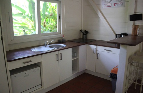 Tartane Cottage | Cottage 2/3 People. Terraces, swimingpool and beach