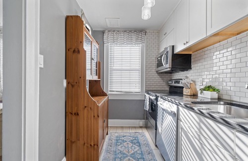 Northeast Virginia Beach House | Cottage 2 Blocks to Virginia Beach Oceanfront IV