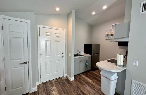 Tavares House | Cottage 23, The Lighthouse - Dora Canal Court - a downtown, waterfront community