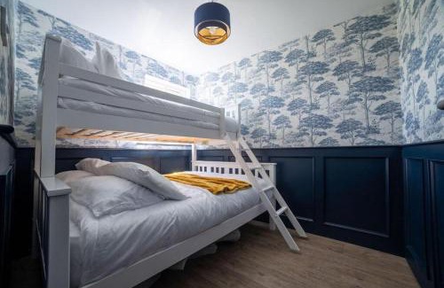 Enniskillen House | Cottage 3 Bed Sleeps 7 Free Parking
