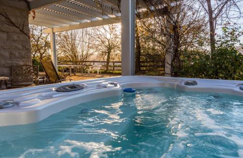Paso Robles House | Cottage at Capitol Hill