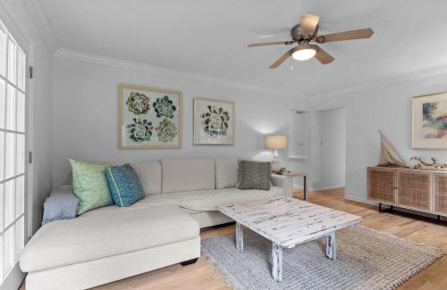 Pine Knoll Shores House | Cottage at Pine Knoll Shores home