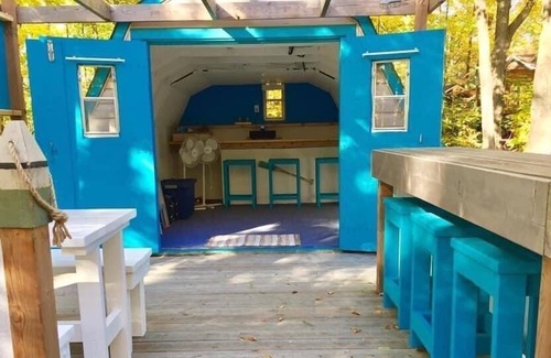 Sauble Beach Cottage | “ COTTAGE AT SAUBLE BEACH “ “OUTDOOR SHOWER” “FLAGSTONE FIRE PIT”