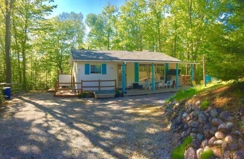 Sauble Beach Cottage | “ COTTAGE AT SAUBLE BEACH “ “OUTDOOR SHOWER” “FLAGSTONE FIRE PIT”