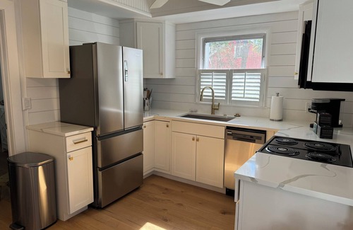 Old Naples Cottage | Cottage B - 2 Blocks to the Beach, 5th Street and 3rd Ave. South
