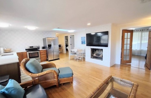 Norton Shores House | Cottage Bordering Hoffmaster State Park