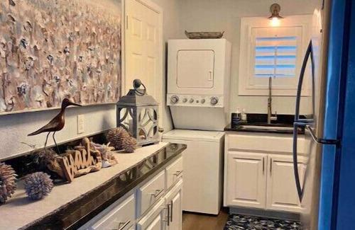 Fulton House | Cottage by the Bay