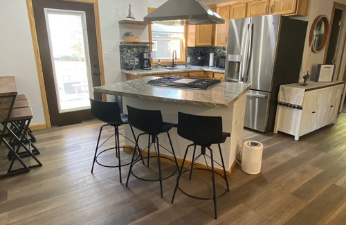 Shawano House | Cottage by the Beach 2