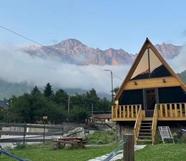 Gergeti Ski Chalet | Cottage Carpe Diem