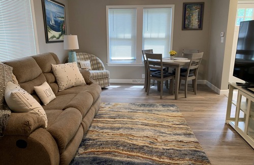 Saint Joseph Cottage | Cottage Close To Silver Beach
