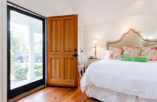 Calistoga Bed & Breakfast | Cottage Grove Inn