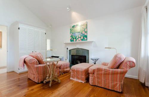 Calistoga Bed & Breakfast | Cottage Grove Inn