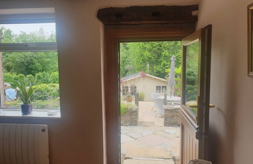 Hurst Green Cottage | Cottage Hurst Green Sleeps 4, Views