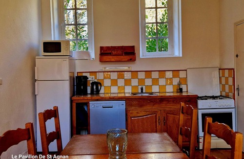 Hautefort Cottage | Cottage in Hautefort 4 bedrooms H4nnSharennSaven