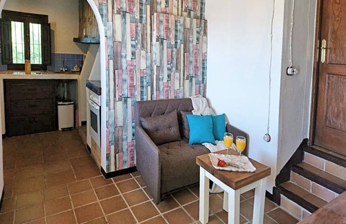 La Joya Cottage | Cottage in La Joya with Pool and Garden