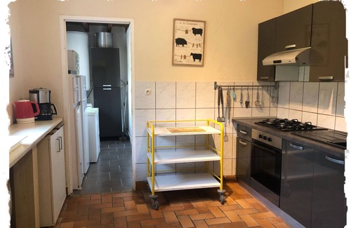 Azy-le-Vif House | cottage in the countryside near the Magny Cours circuit