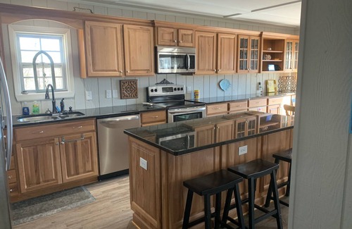 Crane Hill House | Cottage in the Cove - Privacy/View/Screened Porch/Outdoor Cooking/Dock