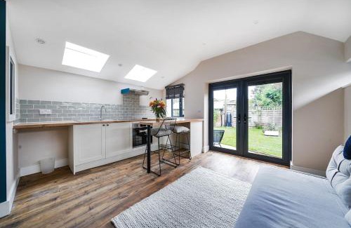 Woodchurch House | Cottage in the heart of award-winning English village