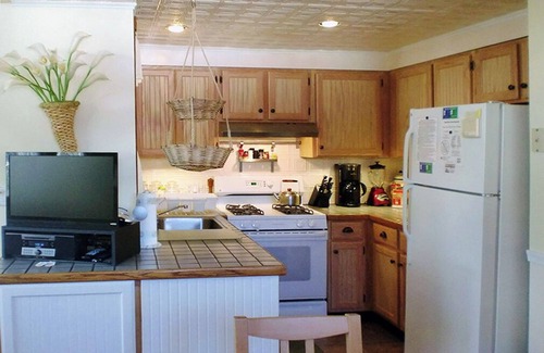 Cape May Cottage | Cottage in the Historic District