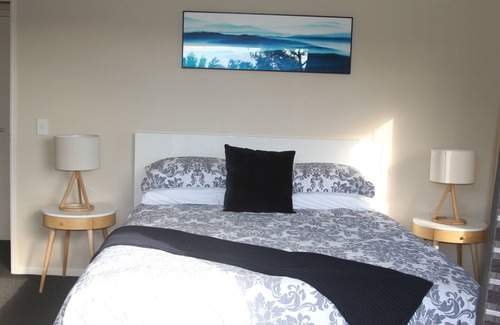 Tai Tapu Cottage | Cottage in the valley