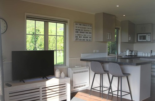 Tai Tapu Cottage | Cottage in the valley