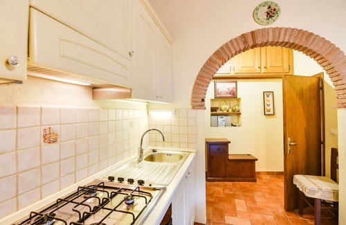 Cortona Cottage | Cottage in Tuscany with Pool & Olive Groves
