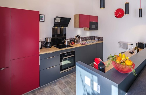 Theza Apartment | Cottage l'olivier with terrace