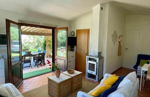 Guardistallo House | Cottage Lavanda con vista mare, aria condizionata by ToscanaTour