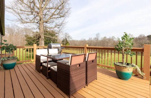 Pikeville House | Cottage near Fall Creek Falls with a Lake View