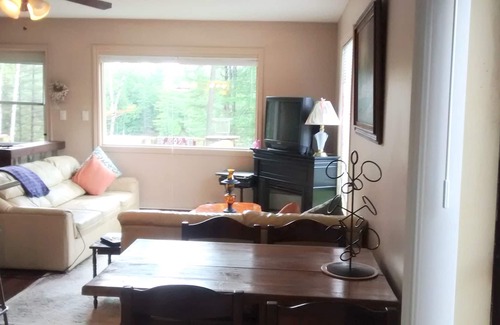 Lac-McGregor Cottage | Cottage on a Private Lake, 30 min from Downtown Ottawa