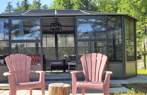 Lac-McGregor Cottage | Cottage on a Private Lake, 30 min from Downtown Ottawa