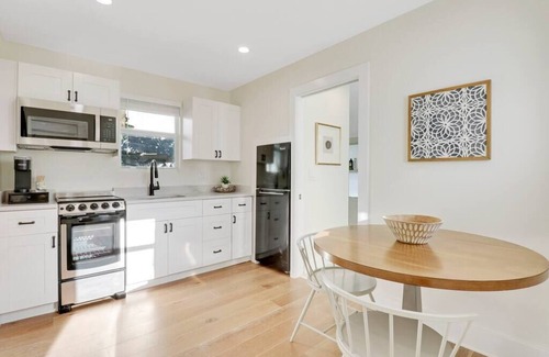West Palm Beach Apartment | Cottage on Croton Way # 2