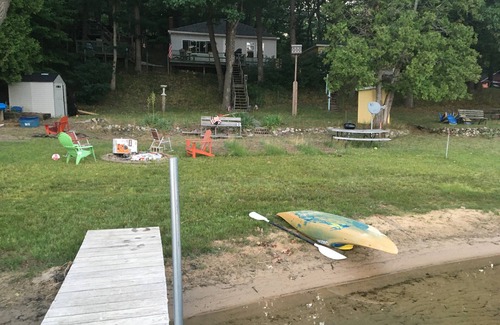 Free Soil House | Cottage on Gun Lake near Ludington and Manistee