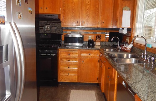 Hunters Park House | Cottage On Melrose, Your Duluth Vacation Home
